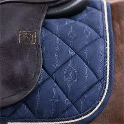 2022 HV Polo Lauren Dressage Saddle Pad 802493450 - Navy Colour Navy -Harness Store 5355 202220HV20Polo20Lauren20Dressage20Saddle20Pad2080249345020 20Navy20Close20Up.700x700